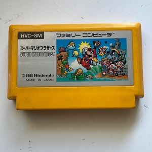 Super Mario Bros. 1 Nintendo Famicom NES Japan Brothers 1985 original Japanese